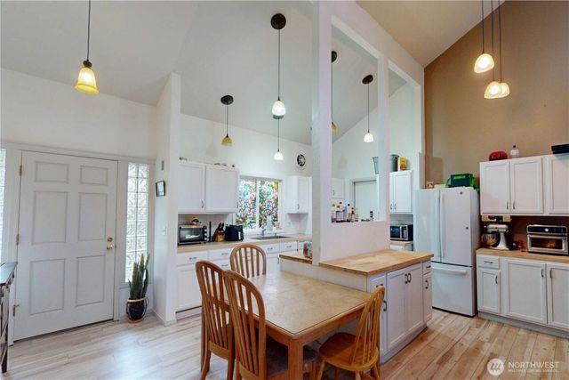 82 Machias Loop, Port Ludlow, WA 98365