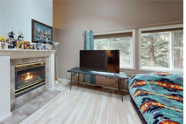 82 Machias Loop, Port Ludlow, WA 98365