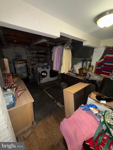 2217 WESTVIEW DR, Silver Spring, MD 20910