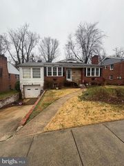 2217 WESTVIEW DR, Silver Spring, MD 20910