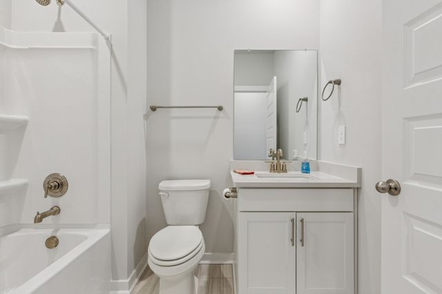 2069 Holmesburg Pvt Cir, Gallatin, TN 37066