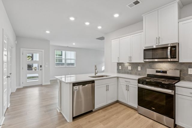 2069 Holmesburg Pvt Cir, Gallatin, TN 37066