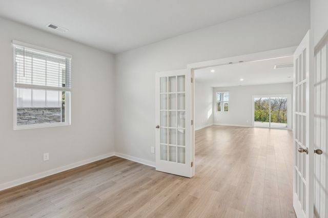 2069 Holmesburg Pvt Cir, Gallatin, TN 37066