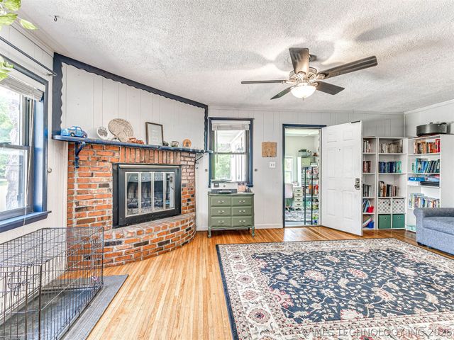 2308 S 63rd West Avenue, Tulsa, OK 74107