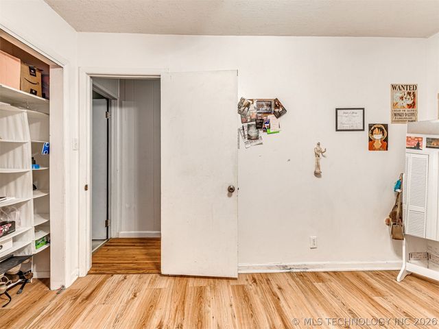 2308 S 63rd West Avenue, Tulsa, OK 74107