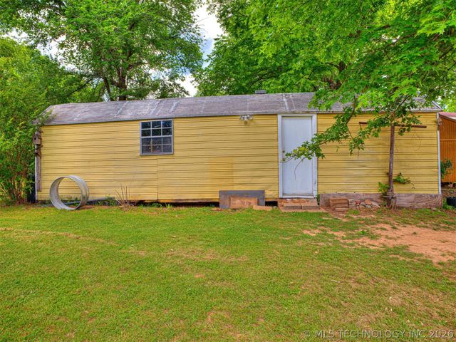 2308 S 63rd West Avenue, Tulsa, OK 74107