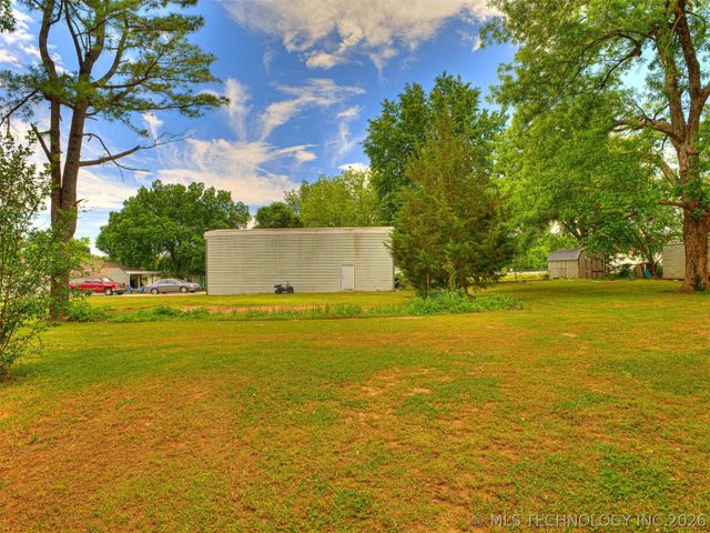 2308 S 63rd West Avenue, Tulsa, OK 74107
