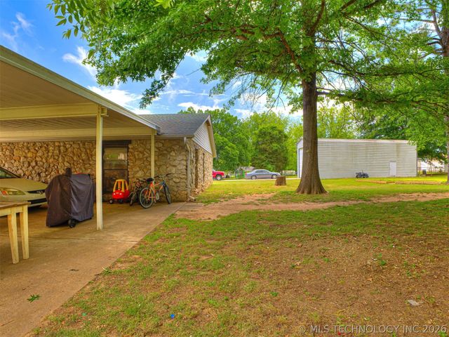 2308 S 63rd West Avenue, Tulsa, OK 74107