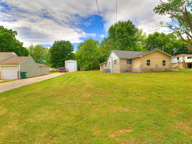 2308 S 63rd West Avenue, Tulsa, OK 74107