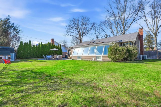 12 Sherman Road, Glen Cove, NY 11542