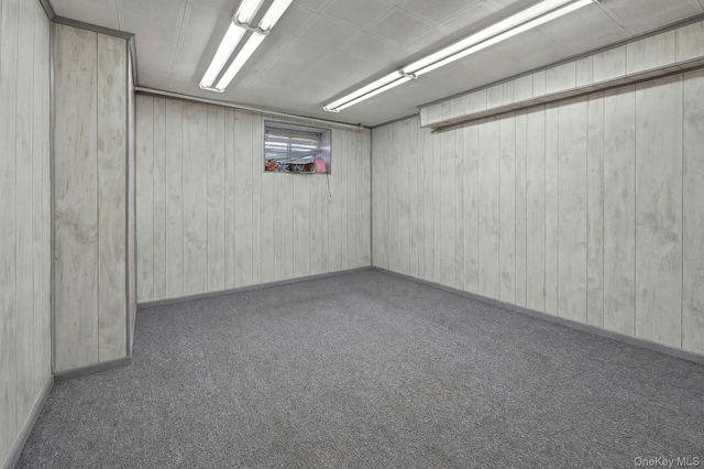 12 Sherman Road, Glen Cove, NY 11542