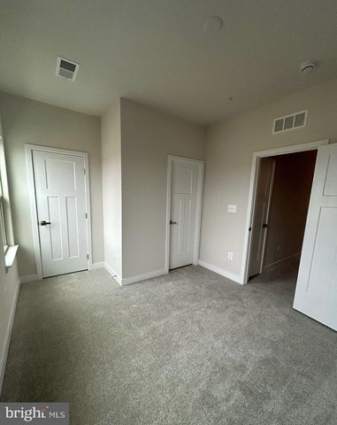 168 BETHLEHEM PL, Baltimore, MD 21225