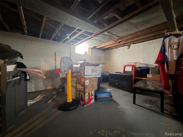 7756 Vaughan Street, Detroit, MI 48228