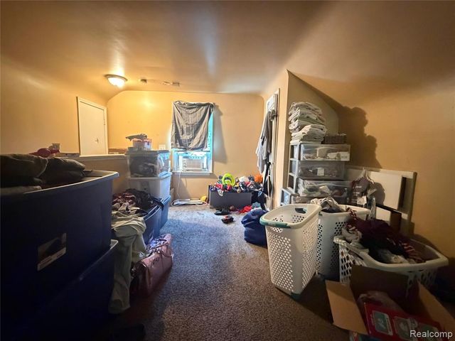 7756 Vaughan Street, Detroit, MI 48228