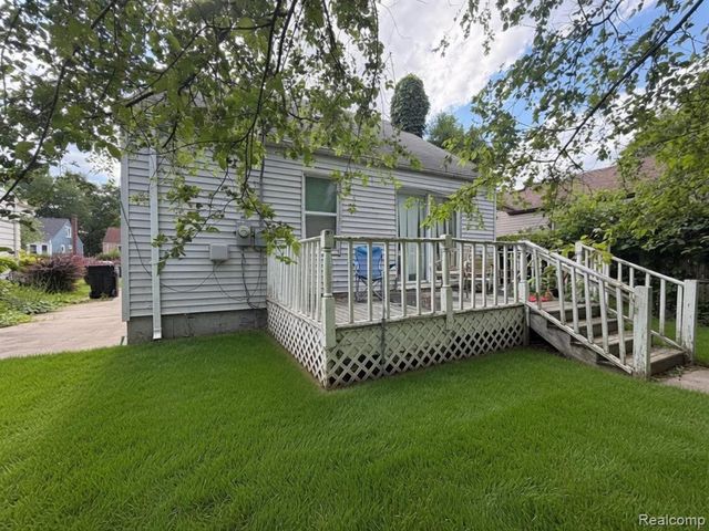 7756 Vaughan Street, Detroit, MI 48228