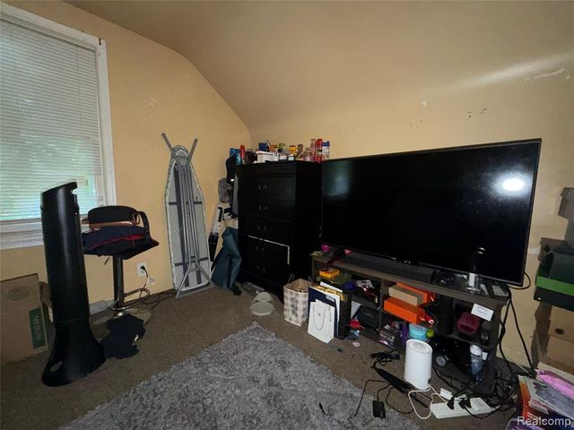 7756 Vaughan Street, Detroit, MI 48228