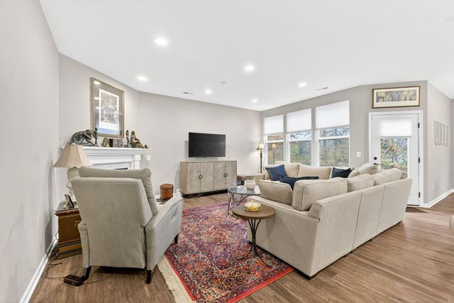 5735 Makers Mark Drive, 75, Westerville, OH 43081