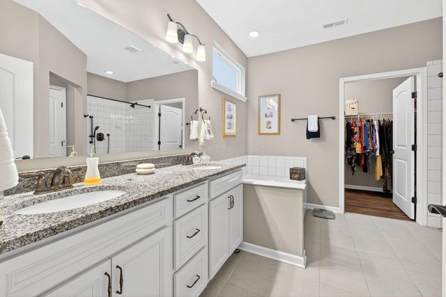 5735 Makers Mark Drive, 75, Westerville, OH 43081