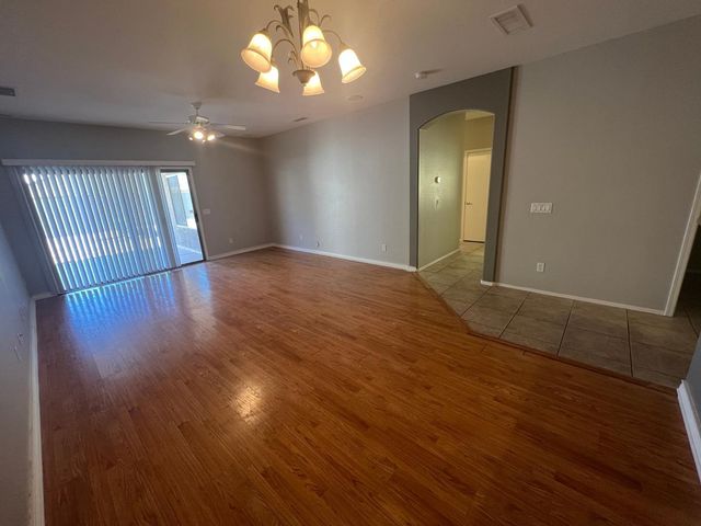 16829 W Cottonwood Street, Surprise, AZ 85388