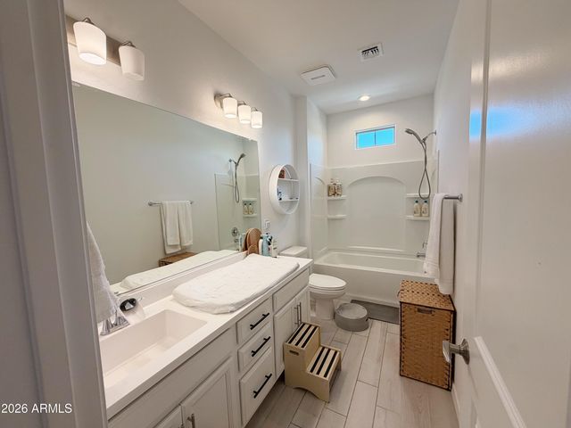 12856 W FLYNN Court, Glendale, AZ 85307