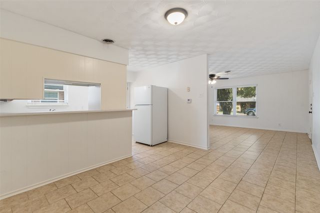 11038 Wyatt, Dallas, TX 75218