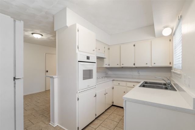 11038 Wyatt, Dallas, TX 75218