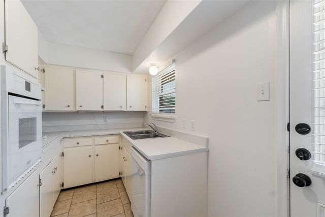 11038 Wyatt, Dallas, TX 75218