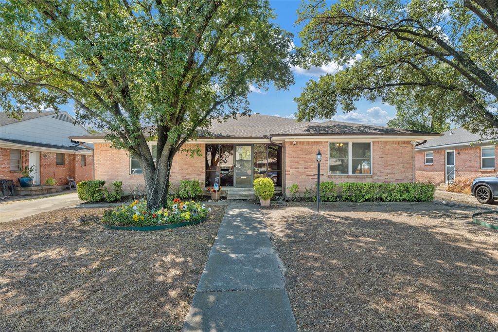 11038 Wyatt, Dallas, TX 75218