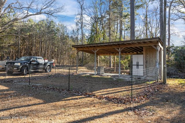 2111 Hunt Hill Place, Kinston, NC 28504