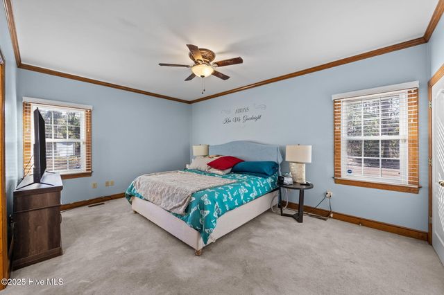 2111 Hunt Hill Place, Kinston, NC 28504