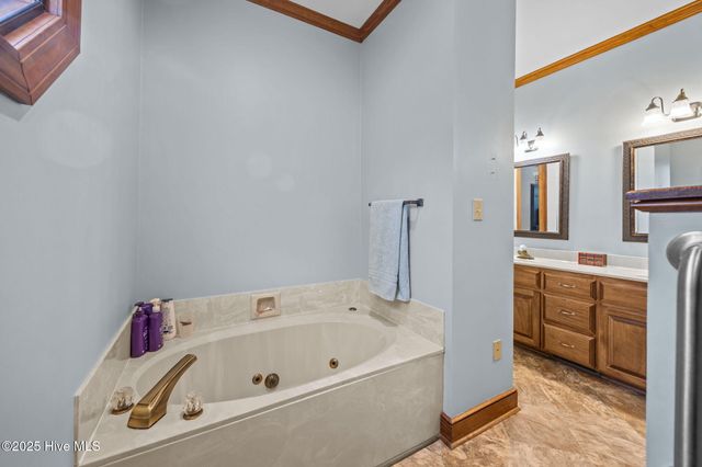 2111 Hunt Hill Place, Kinston, NC 28504