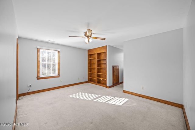 2111 Hunt Hill Place, Kinston, NC 28504