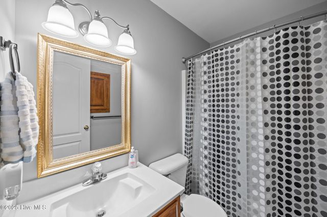 2111 Hunt Hill Place, Kinston, NC 28504