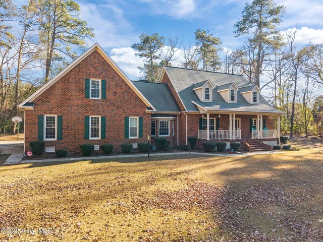 2111 Hunt Hill Place, Kinston, NC 28504
