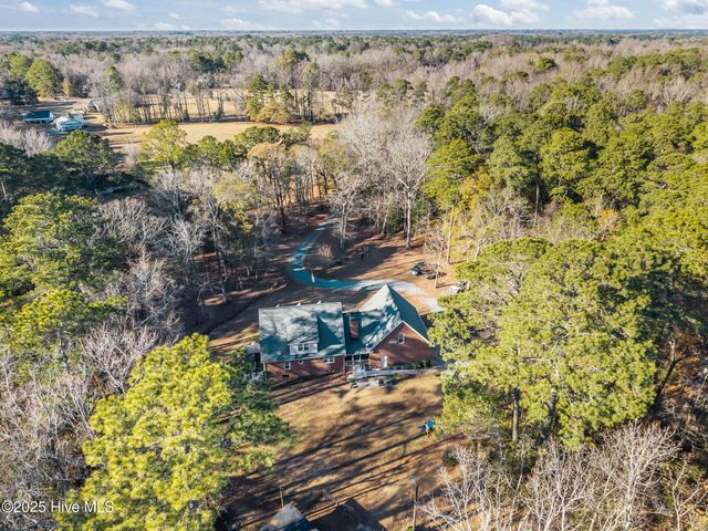 2111 Hunt Hill Place, Kinston, NC 28504