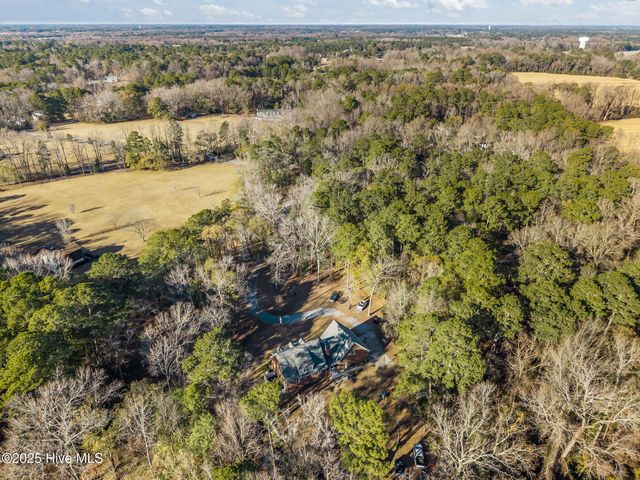 2111 Hunt Hill Place, Kinston, NC 28504