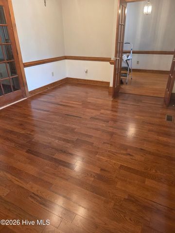 2111 Hunt Hill Place, Kinston, NC 28504