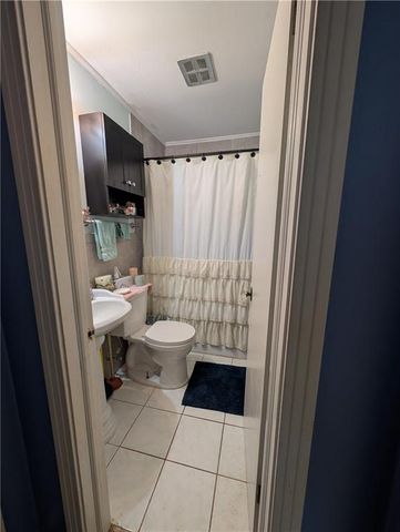 2224 W 78th Street, Prairie Village, KS 66208