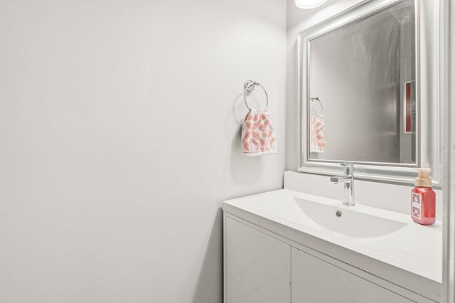 536 E LEXINGTON PARK CIR, Memphis, TN 38120