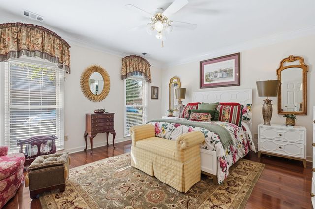 536 E LEXINGTON PARK CIR, Memphis, TN 38120