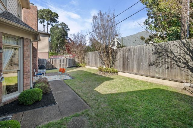 536 E LEXINGTON PARK CIR, Memphis, TN 38120