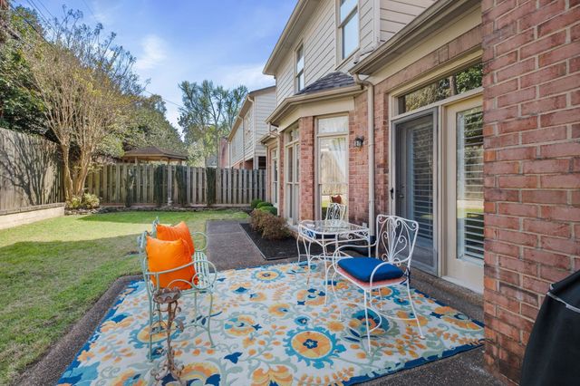 536 E LEXINGTON PARK CIR, Memphis, TN 38120