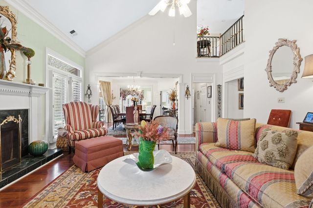 536 E LEXINGTON PARK CIR, Memphis, TN 38120