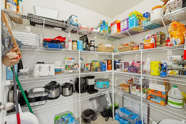 1427 S 1100 W, Springville, UT 84663