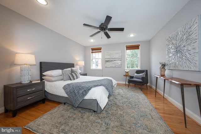 2406 CATHARINE ST, Philadelphia, PA 19146