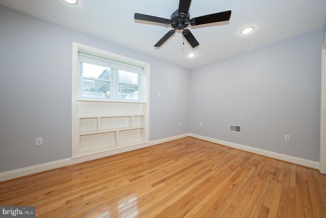 2406 CATHARINE ST, Philadelphia, PA 19146