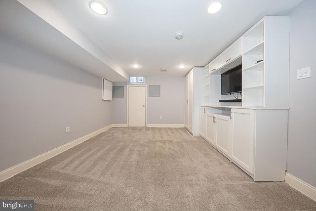 2406 CATHARINE ST, Philadelphia, PA 19146