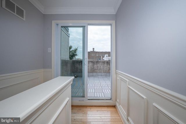 2406 CATHARINE ST, Philadelphia, PA 19146