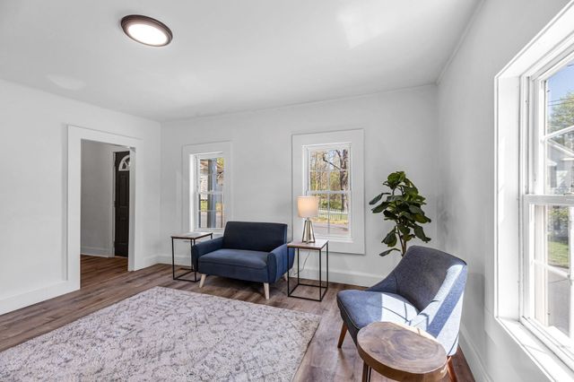 42 Washington St, Monson, MA 01057
