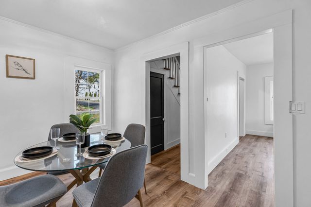 42 Washington St, Monson, MA 01057